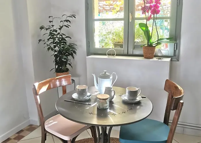 Terrasse Piscine Uzes Pont Du Gard Apartment